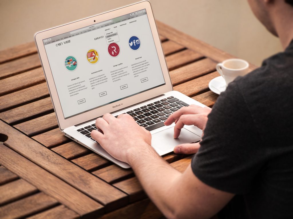 Pertimbangan Hosting dan Domain Murah Yang Berkualitas untuk UKM Yang Ingin Go Online 3 Pertimbangan Hosting dan Domain Murah Yang Berkualitas untuk UKM Yang Ingin Go Online 3